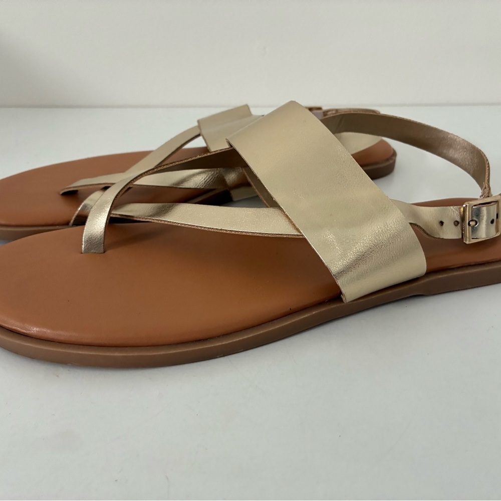 Time and Tru Gold Women's Sandals: Size 10